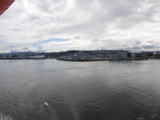 Hurtigruten_2015-06-19_12-03